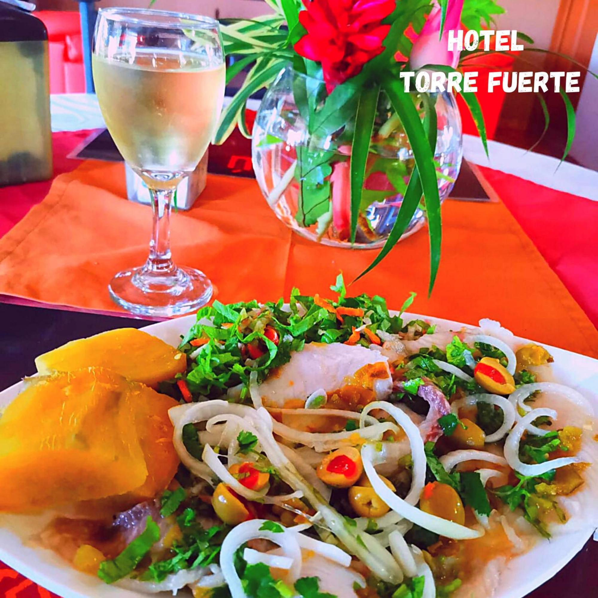 Hotel Torre Fuerte Venecia Ngoại thất bức ảnh